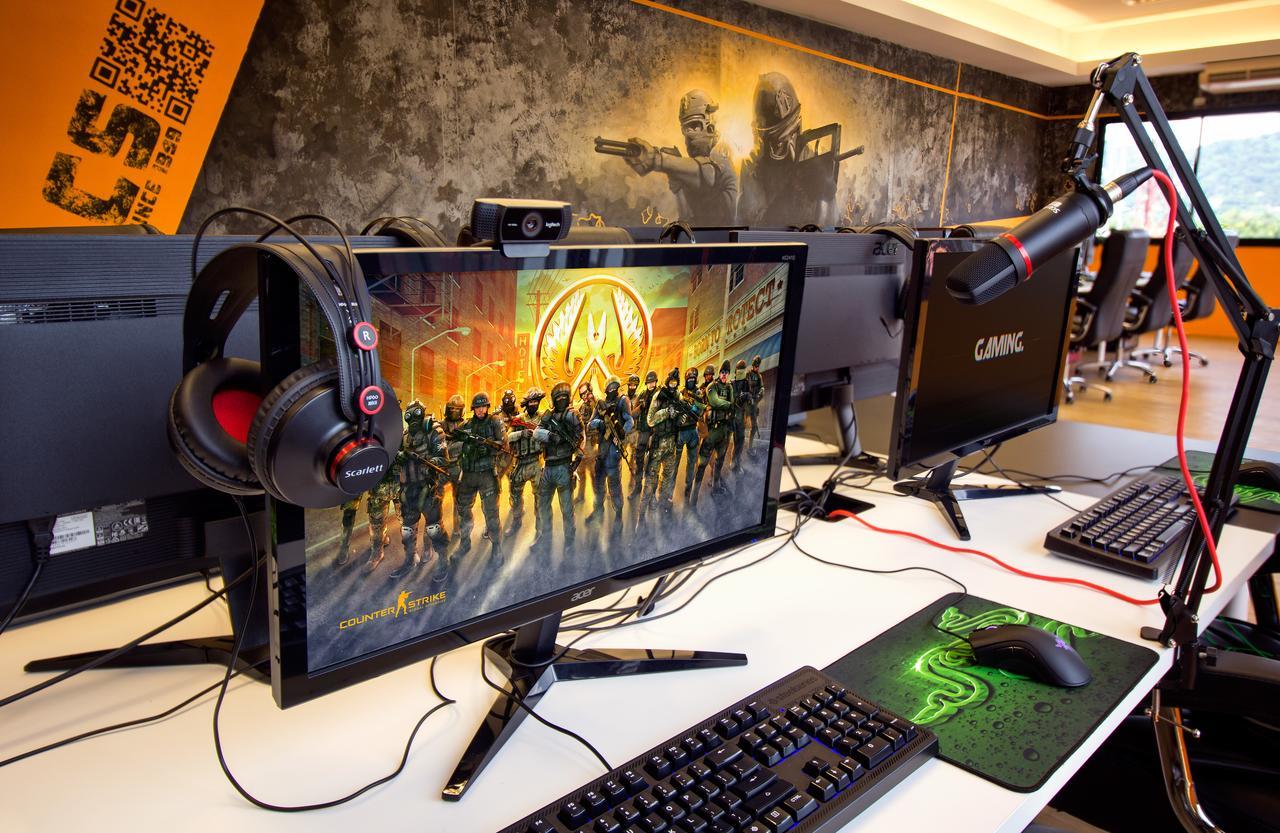 Gamers Paradise Hotel Чалонг Екстериор снимка